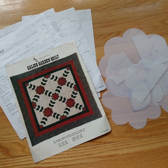 Vintage 80s Calico Garden Quilt Sewing Pattern with Templates - Picture 6 of 6